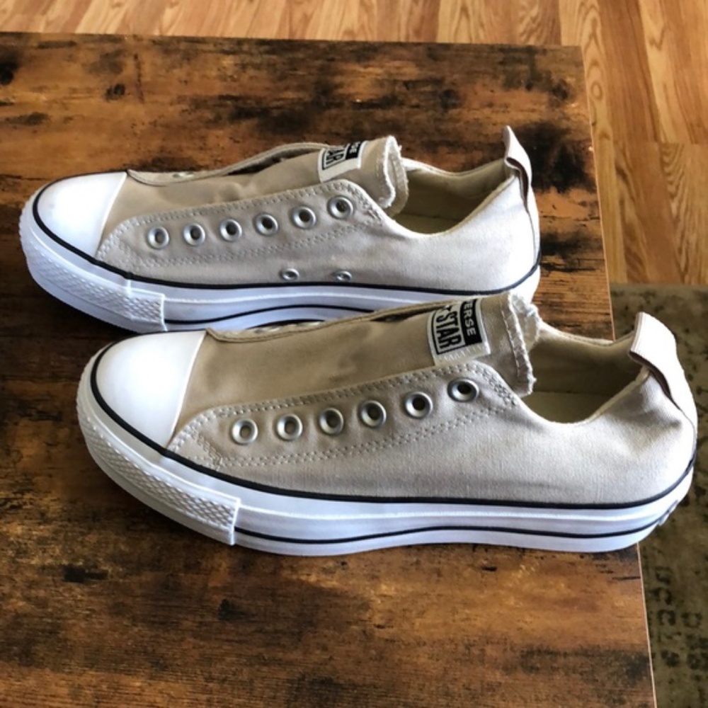 Platform Converse (women's ) size 8